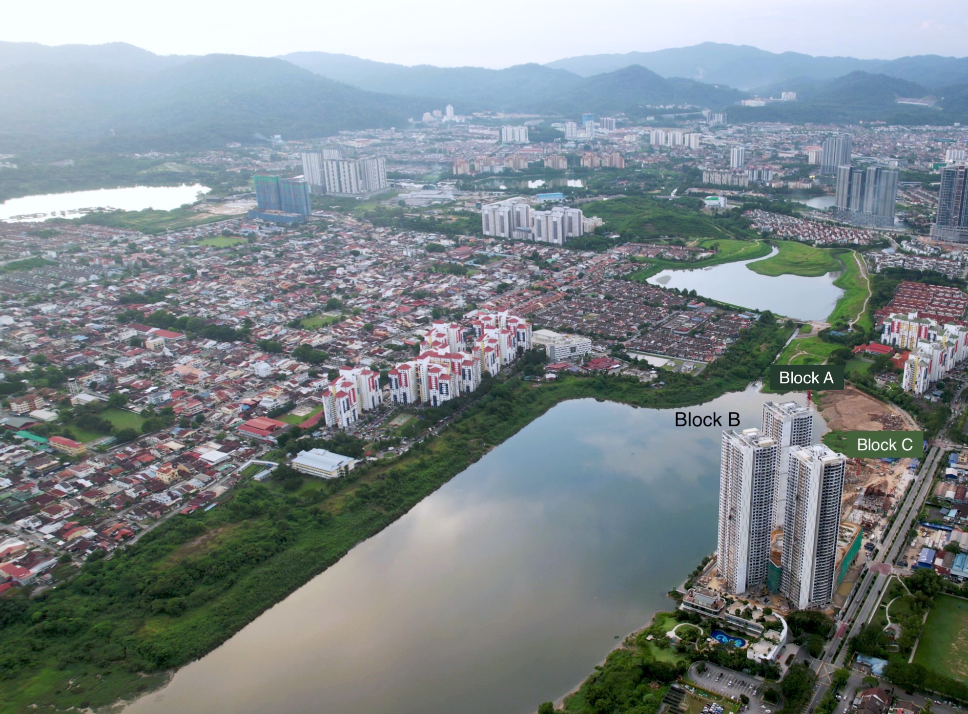 甲洞综合体发展Lake City